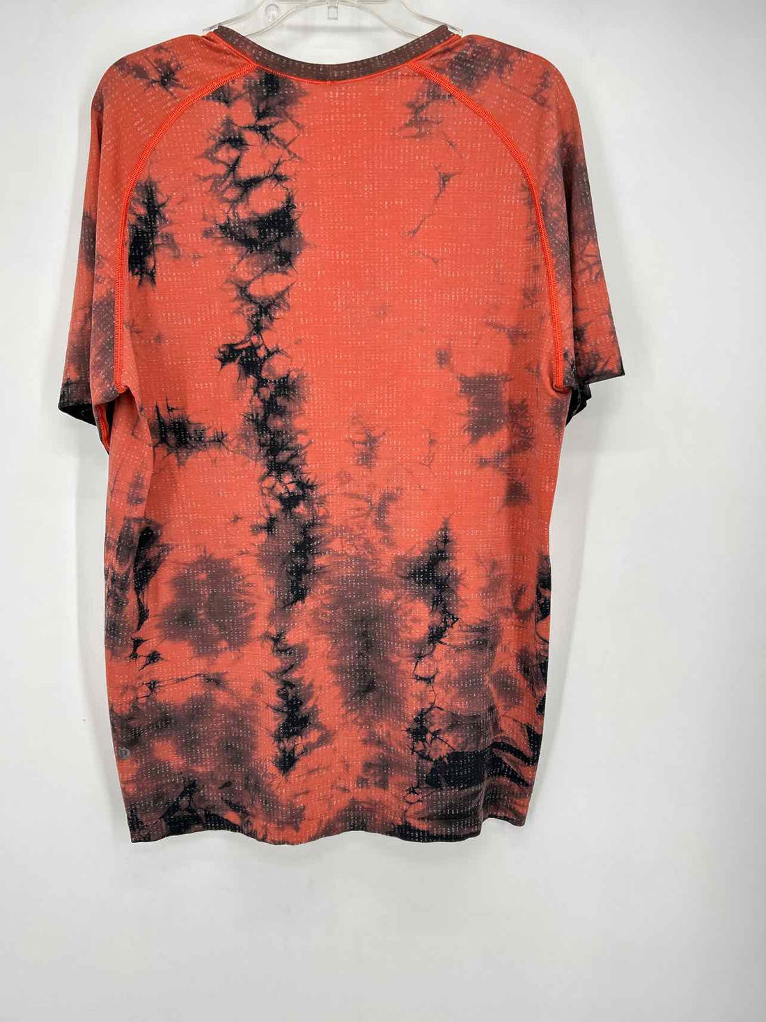 Lululemon Size XL Red & Black Short Sleeve Active Tops
