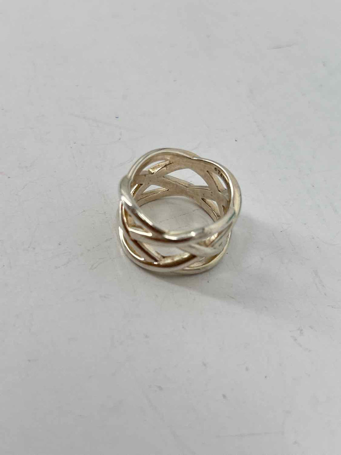 Tiffany & Co Celtic Knot Ring Size 6 Sterling Silver Silver Pre Owned LUXURY