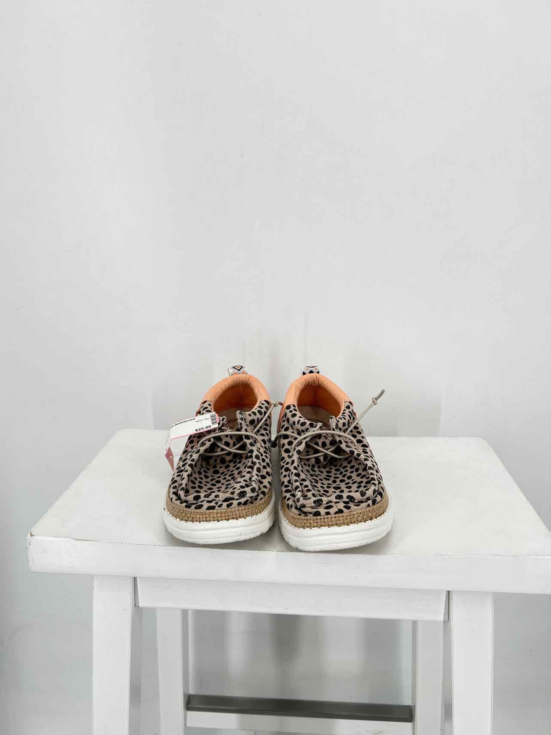 Hey Dude Women Size 6 Beige Print Sneakers