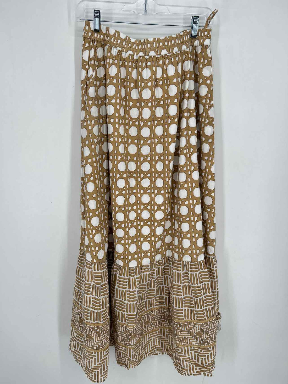 Sue Sartor Size M White & Tan Multi-Piece Set