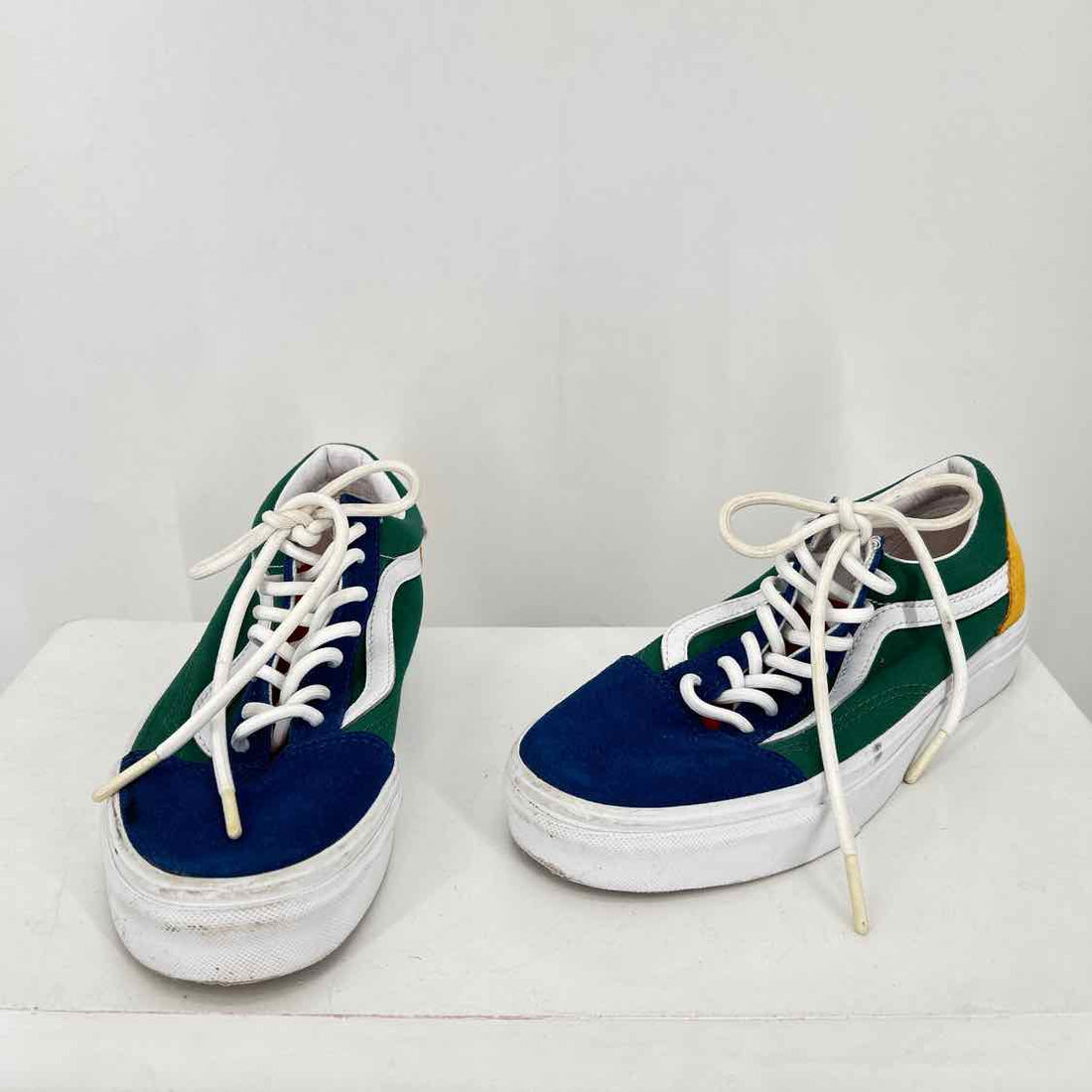 Vans Women Size 6.5 Green Colorblock Sneakers