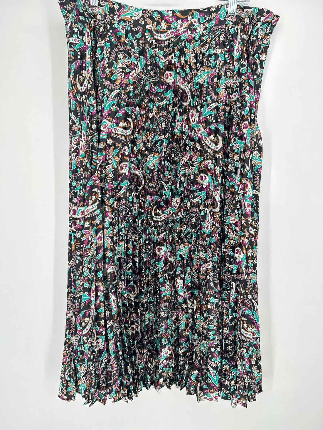 Ann Taylor Size 16 Black Paisley Skirts