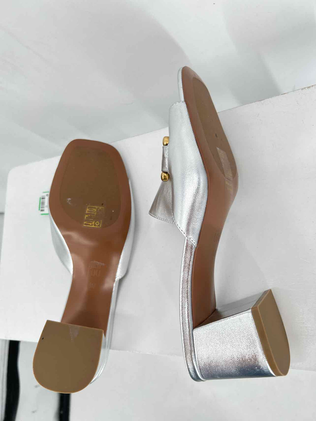Bibi Lou Women Size 40 (9-9.5) Silver Heels