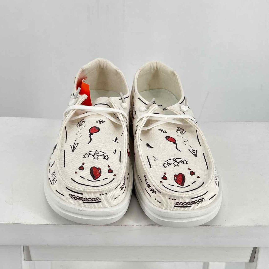 Corkys Women Size 9 White Print Canvas Loafers
