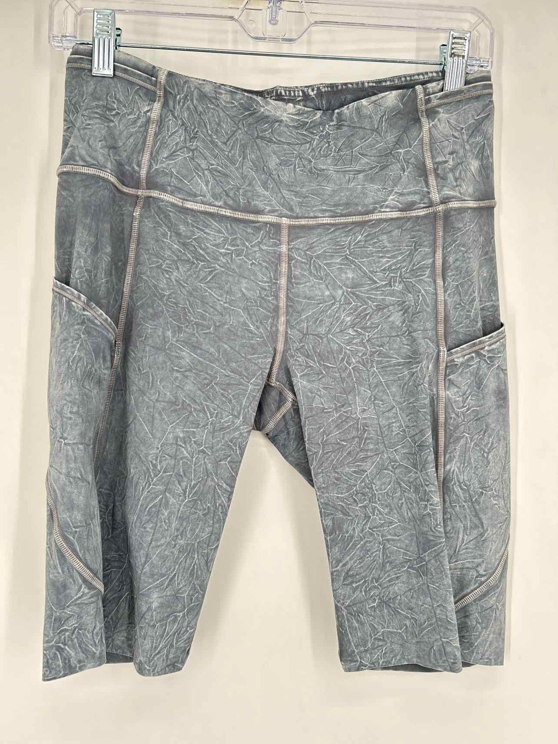 Lululemon Size 8 Washed Gray Active Shorts
