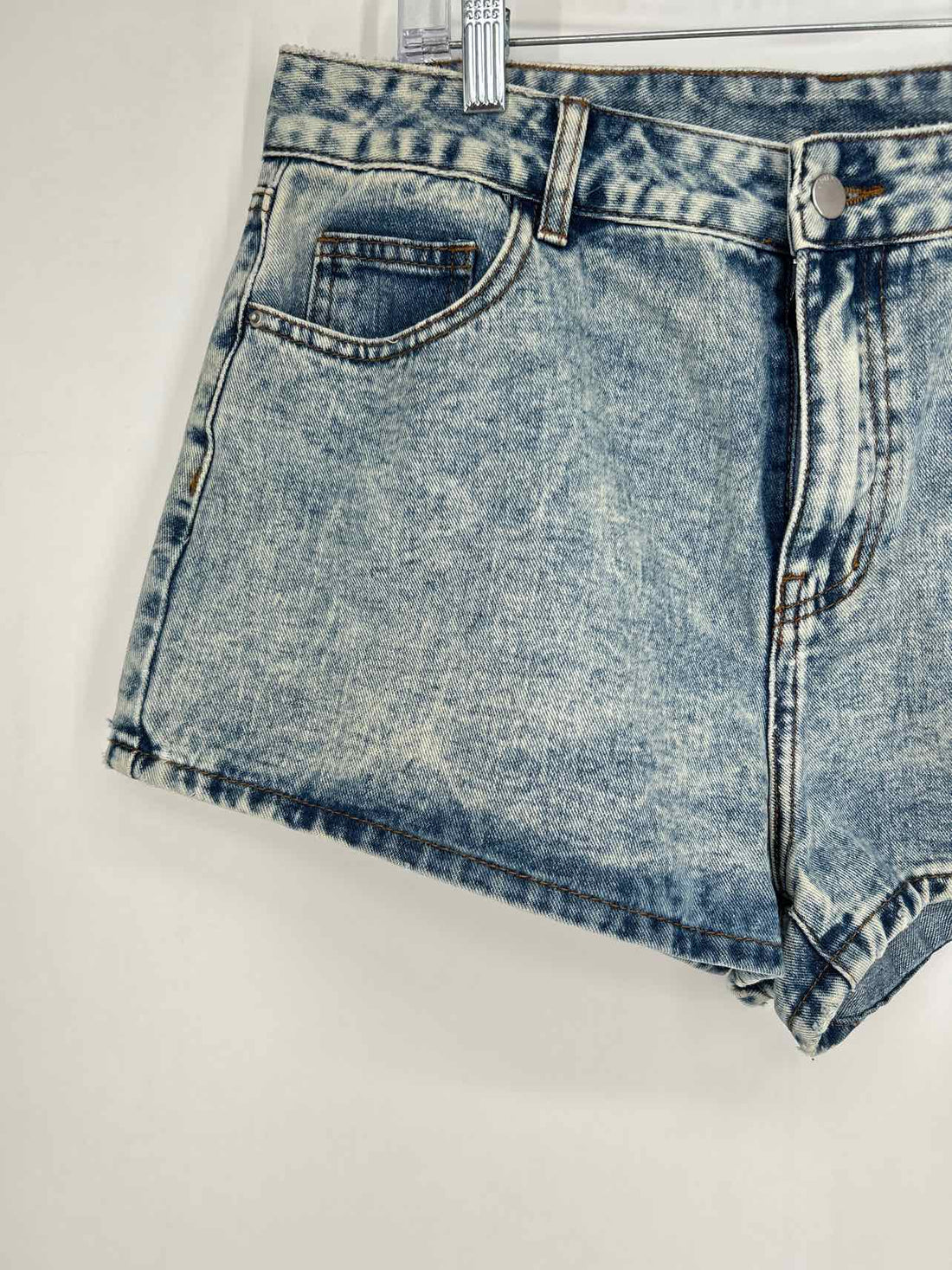 Cider Size XL Acid Wash Denim Shorts