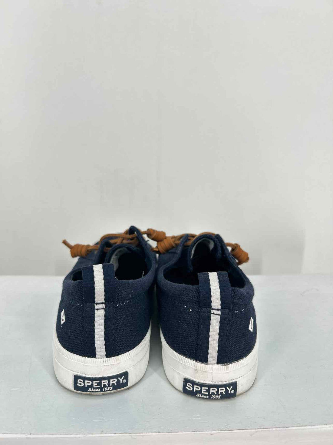 Sperry Women Size 7.5 Navy Sneakers