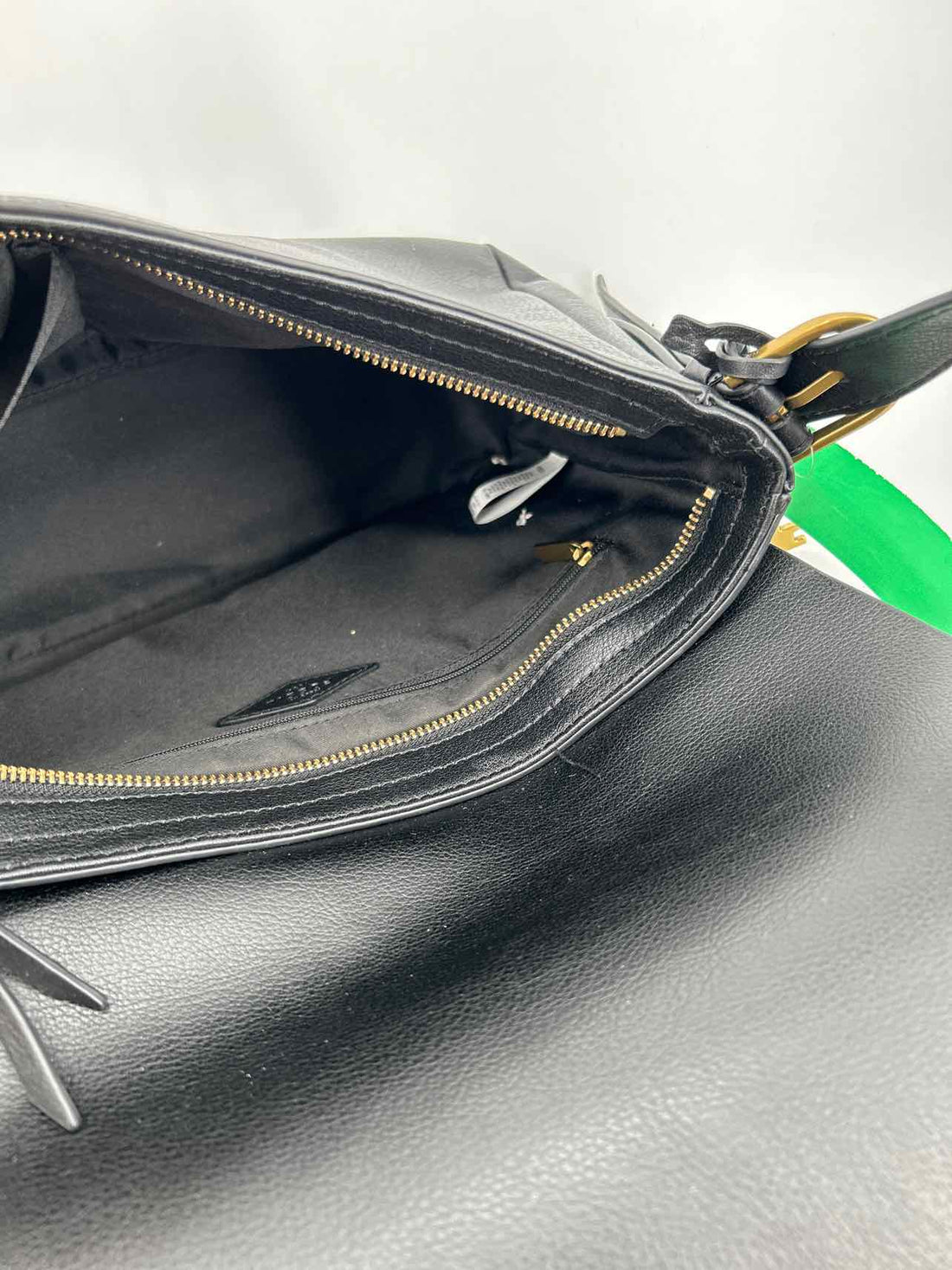 Fossil Black Leather Pre Owned Crossbody