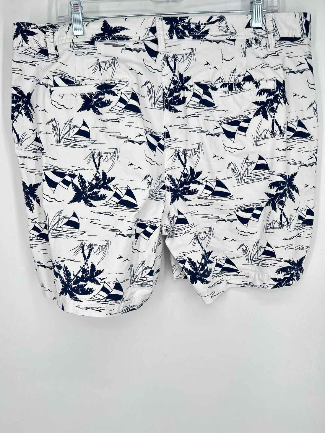 Talbots Size 14 White Print Shorts