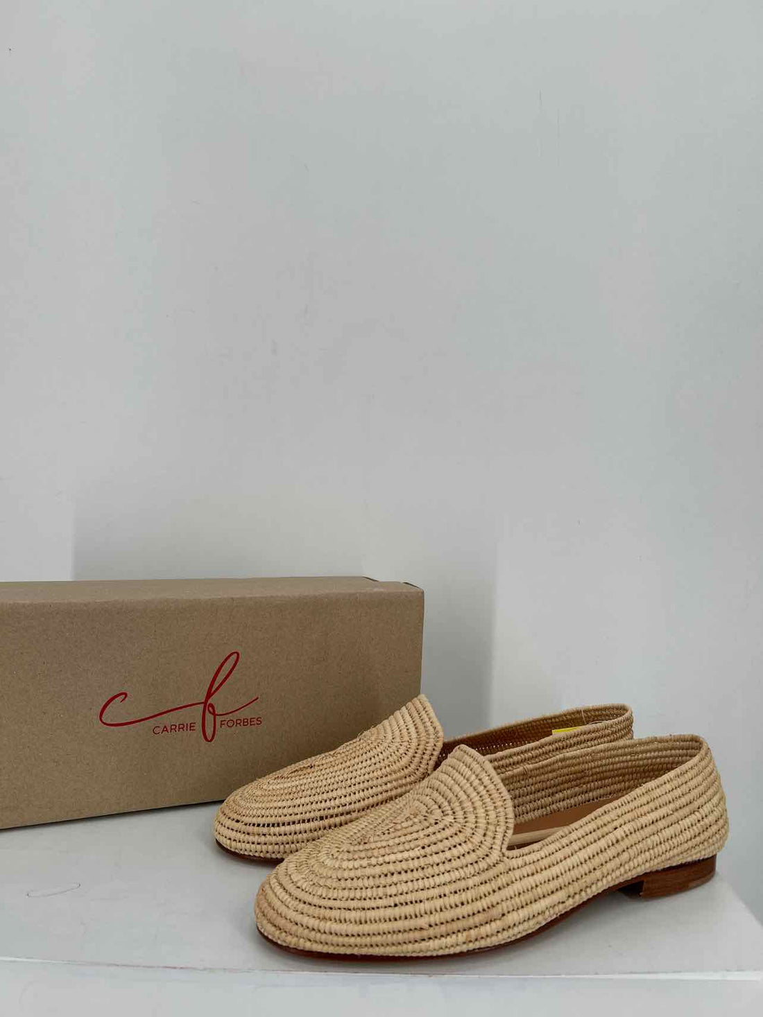 Carrie Forbes Women Size 38 (7.5-8) Natural Like New Flats