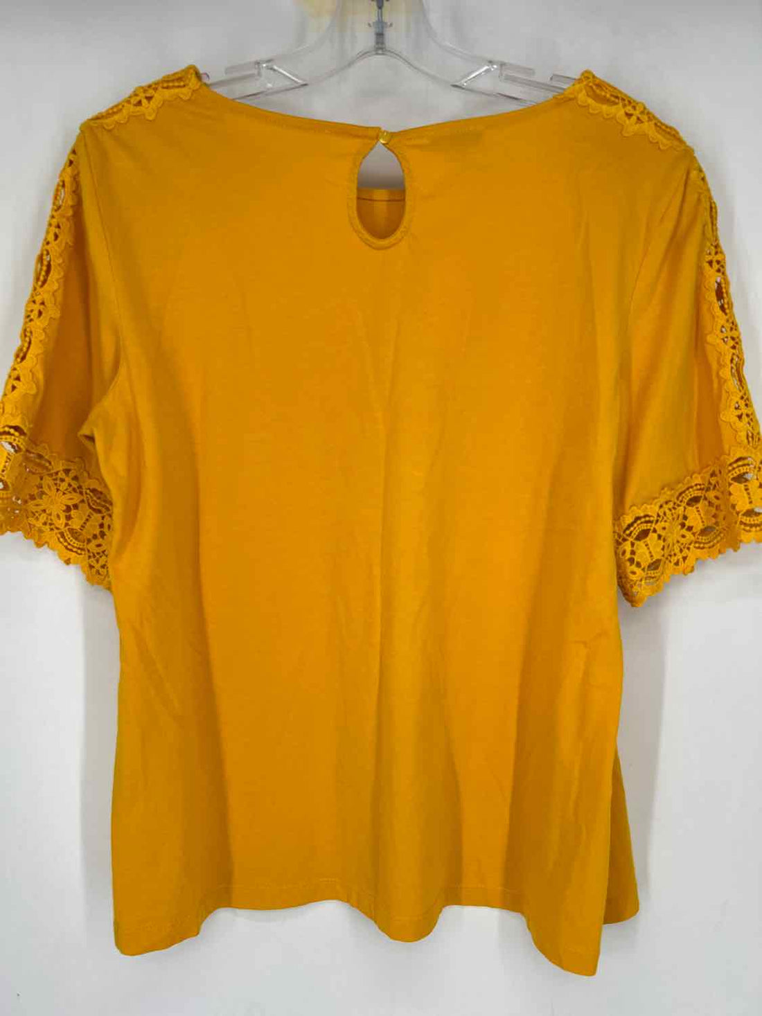 Talbots Size M Yellow Eyelet Short Sleeve