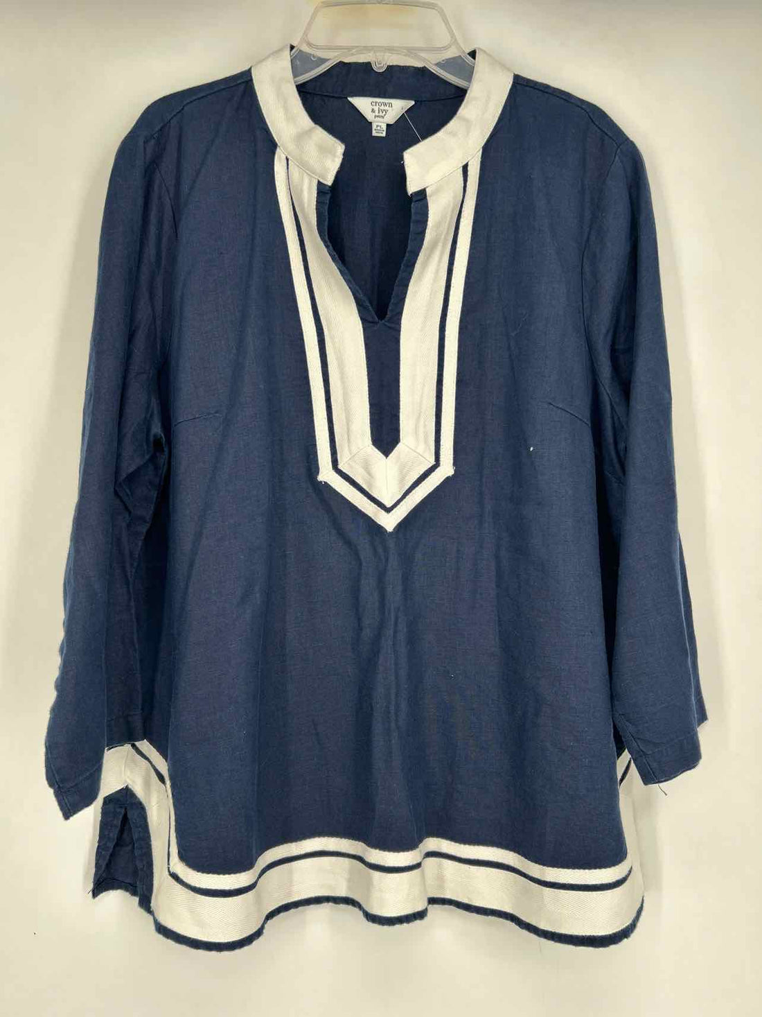 Crown & Ivy Size LP Navy & White Linen Long Sleeve