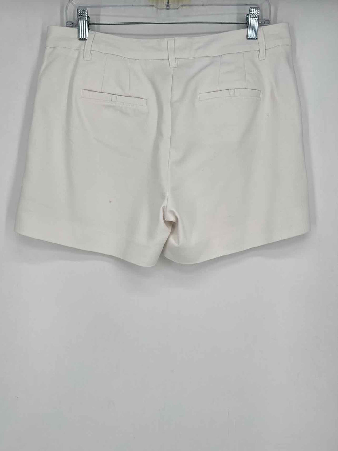 T Tahari Size 10 White Shorts