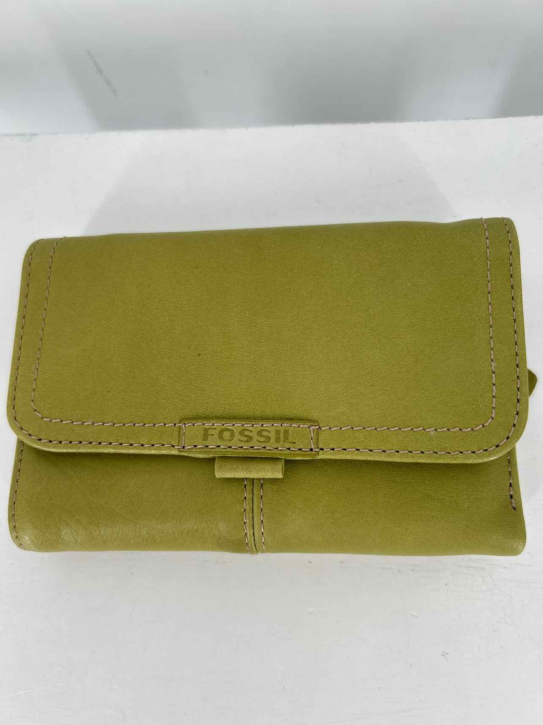 Fossil Green Leather Pre Owned Wallet