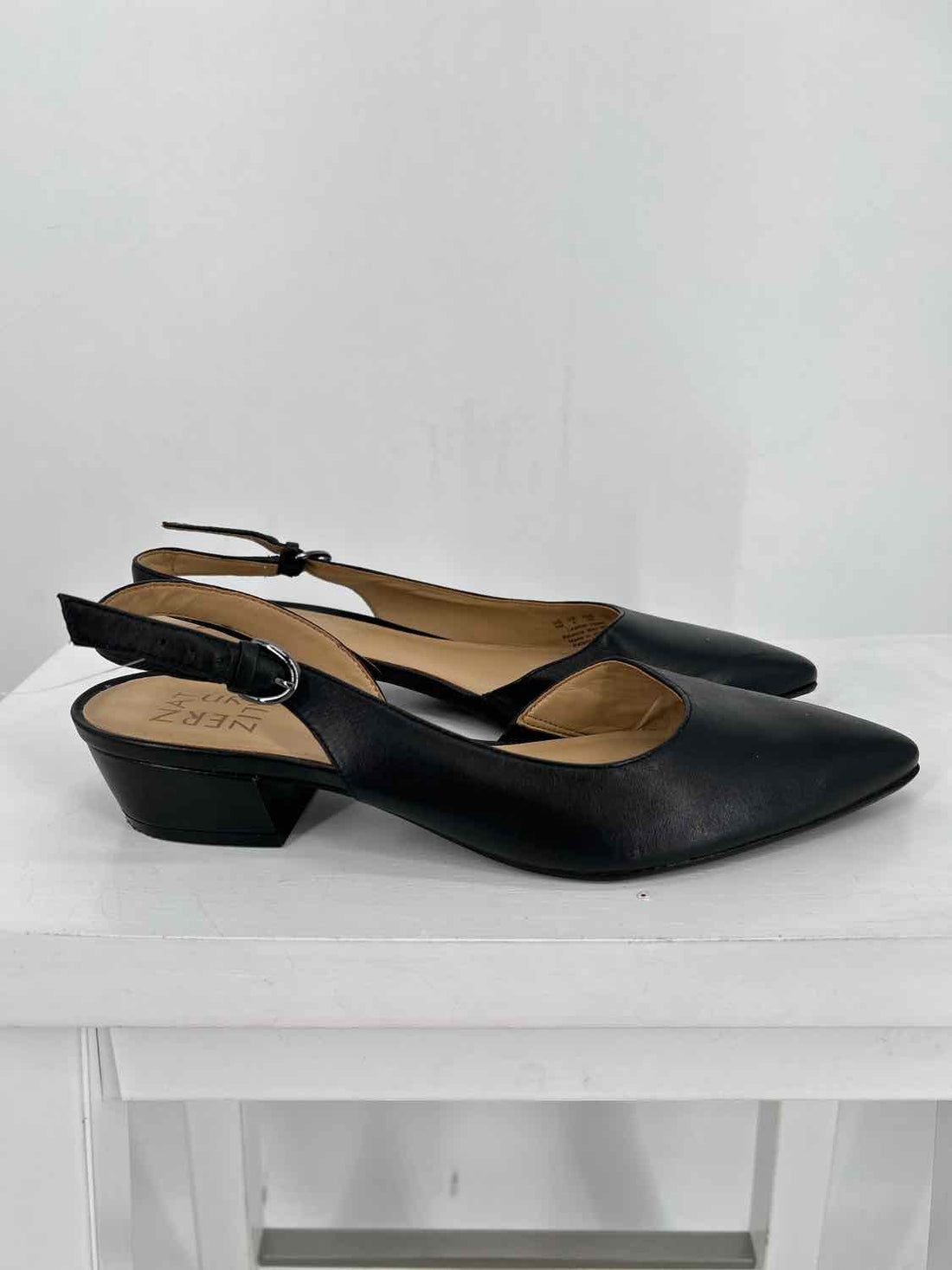 Naturalizer Women Size 8 Black Sling Back Flats