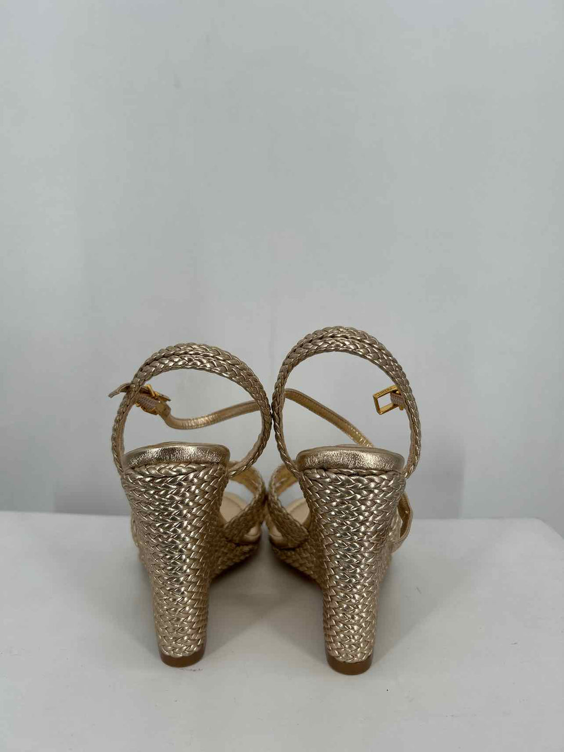 Shutz Women Size 38 (7.5-8) Gold New In Box Wedges