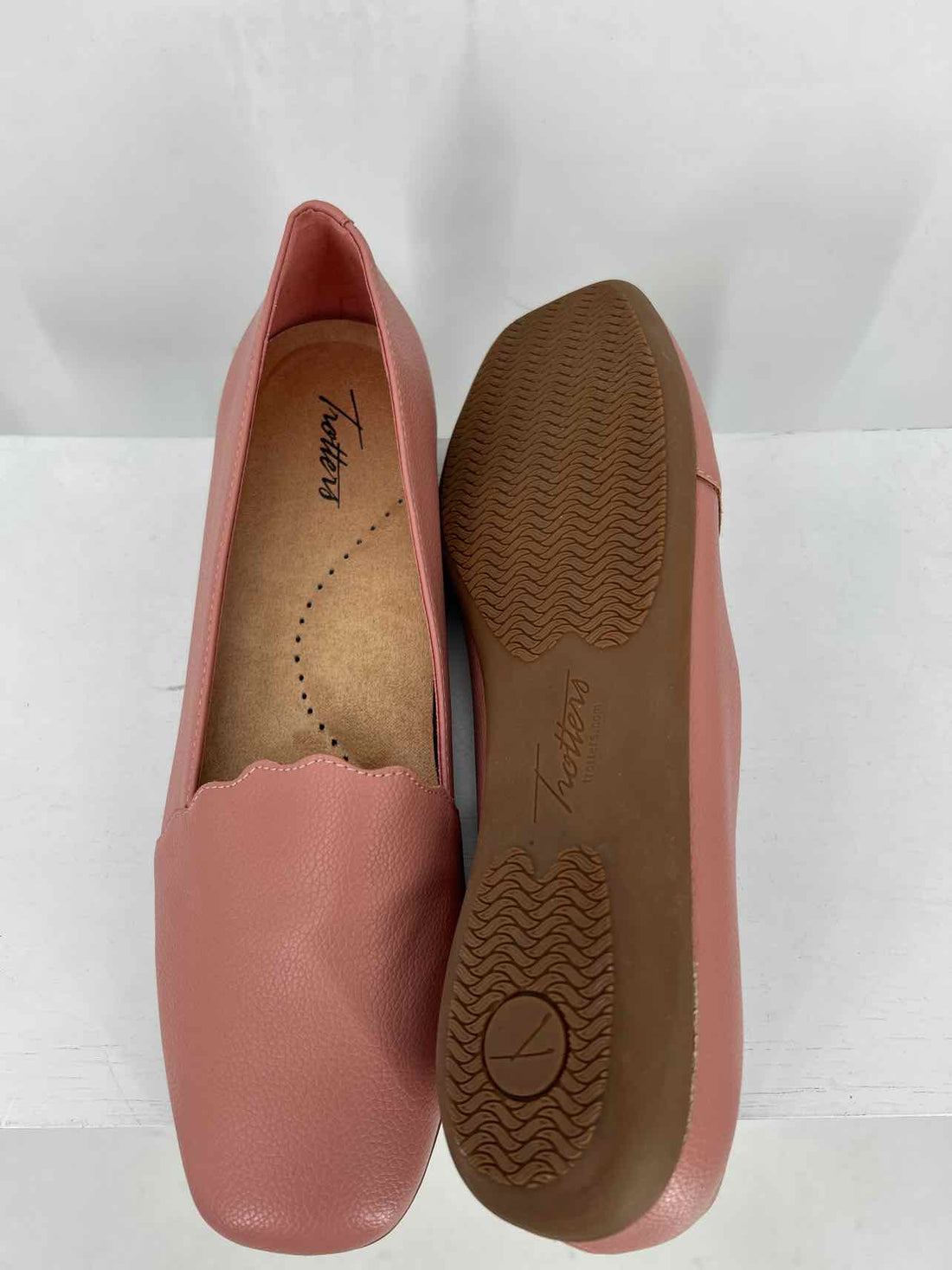 Trotters Women Size 11N Blush Flats