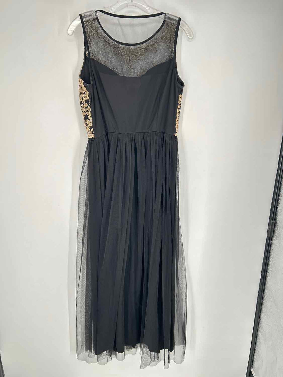 Candalite M Black & Gold Sleeveless Holiday