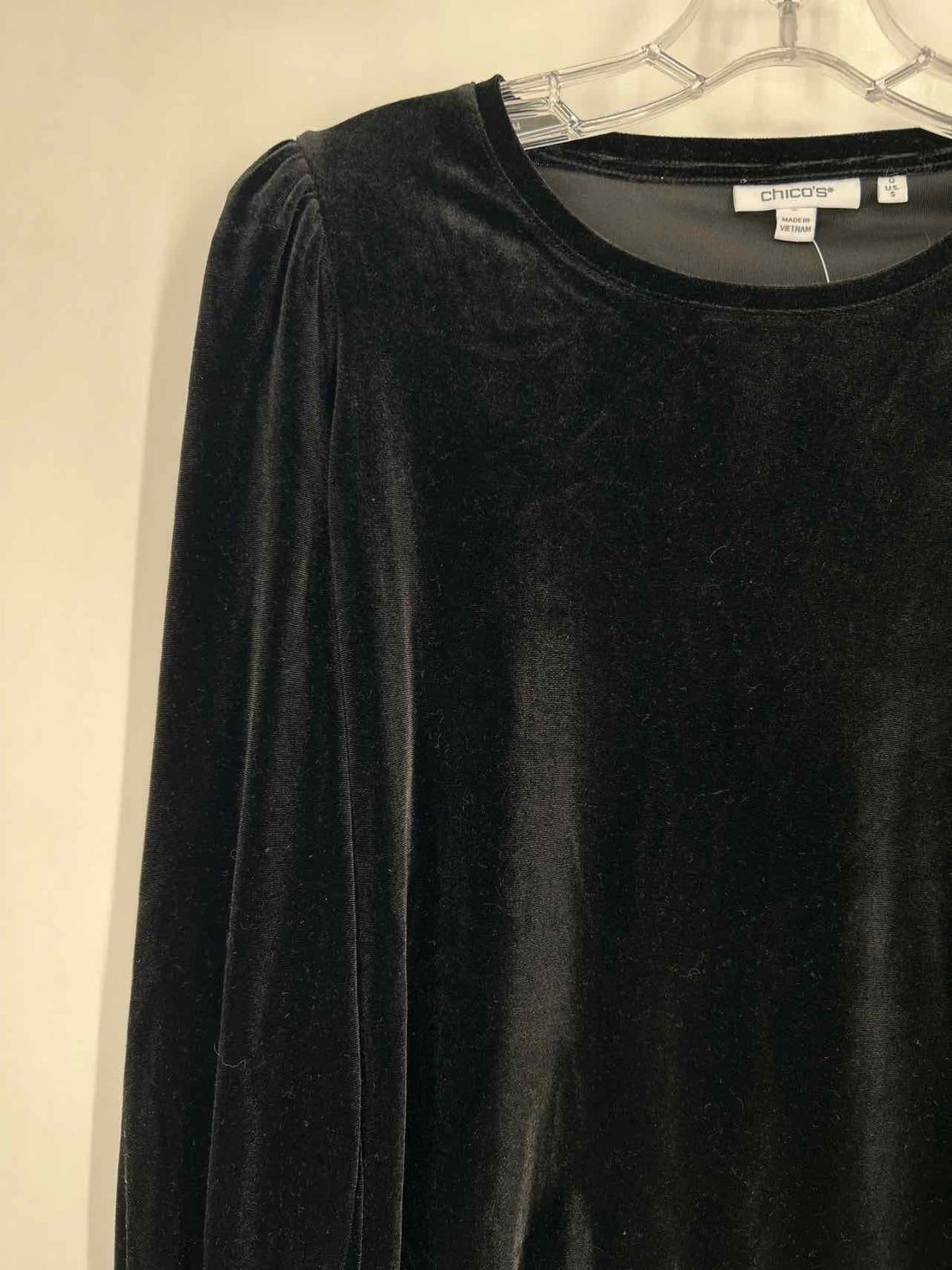 Chicos Size 0 (s) Black Velour Long Sleeve