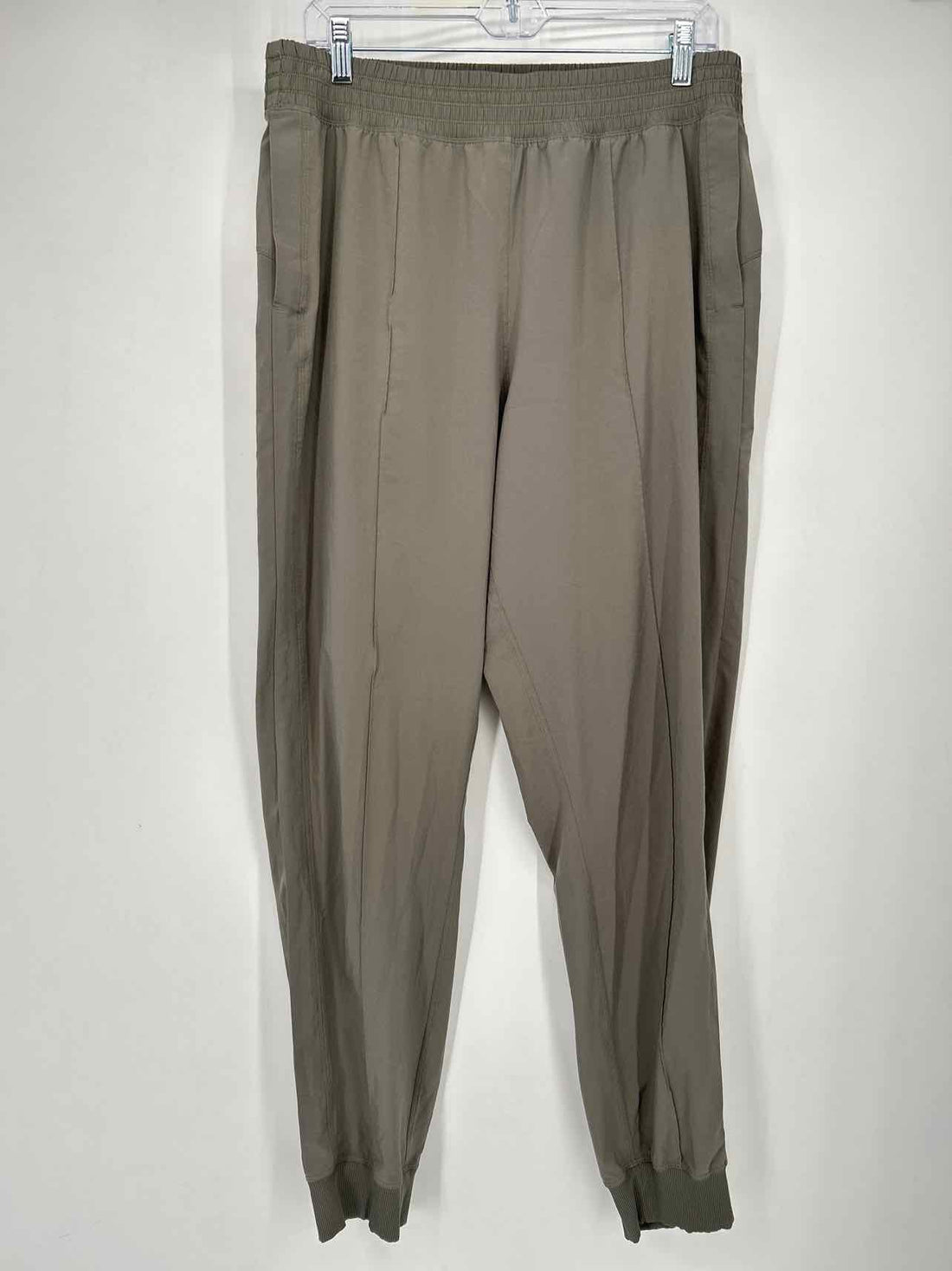 Lululemon Size 12 Gray Active Pants