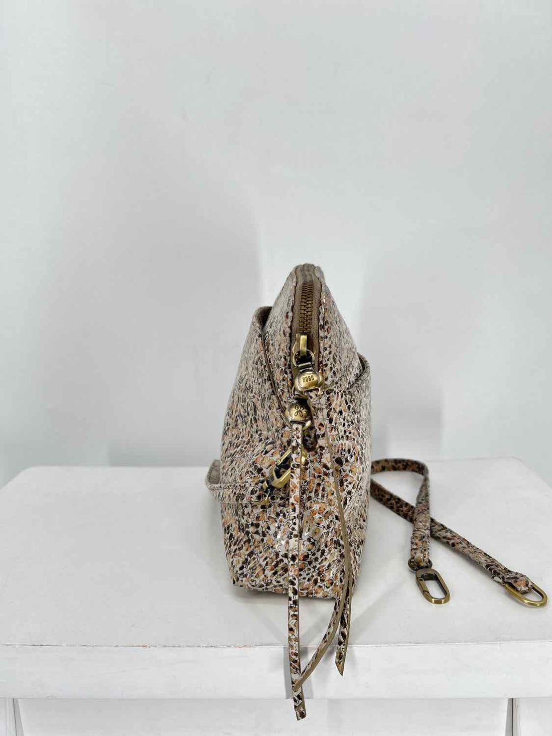 Hobo Beige Print Leather Pre Owned Shoulder