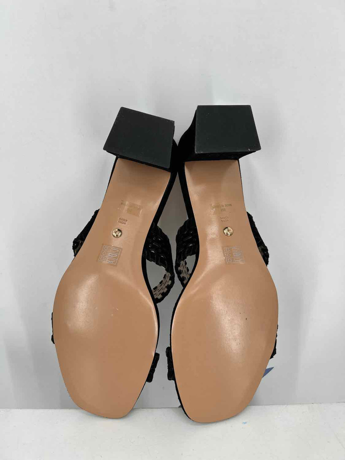 Pelle Moda Women Size 8 Black Suede Sandals