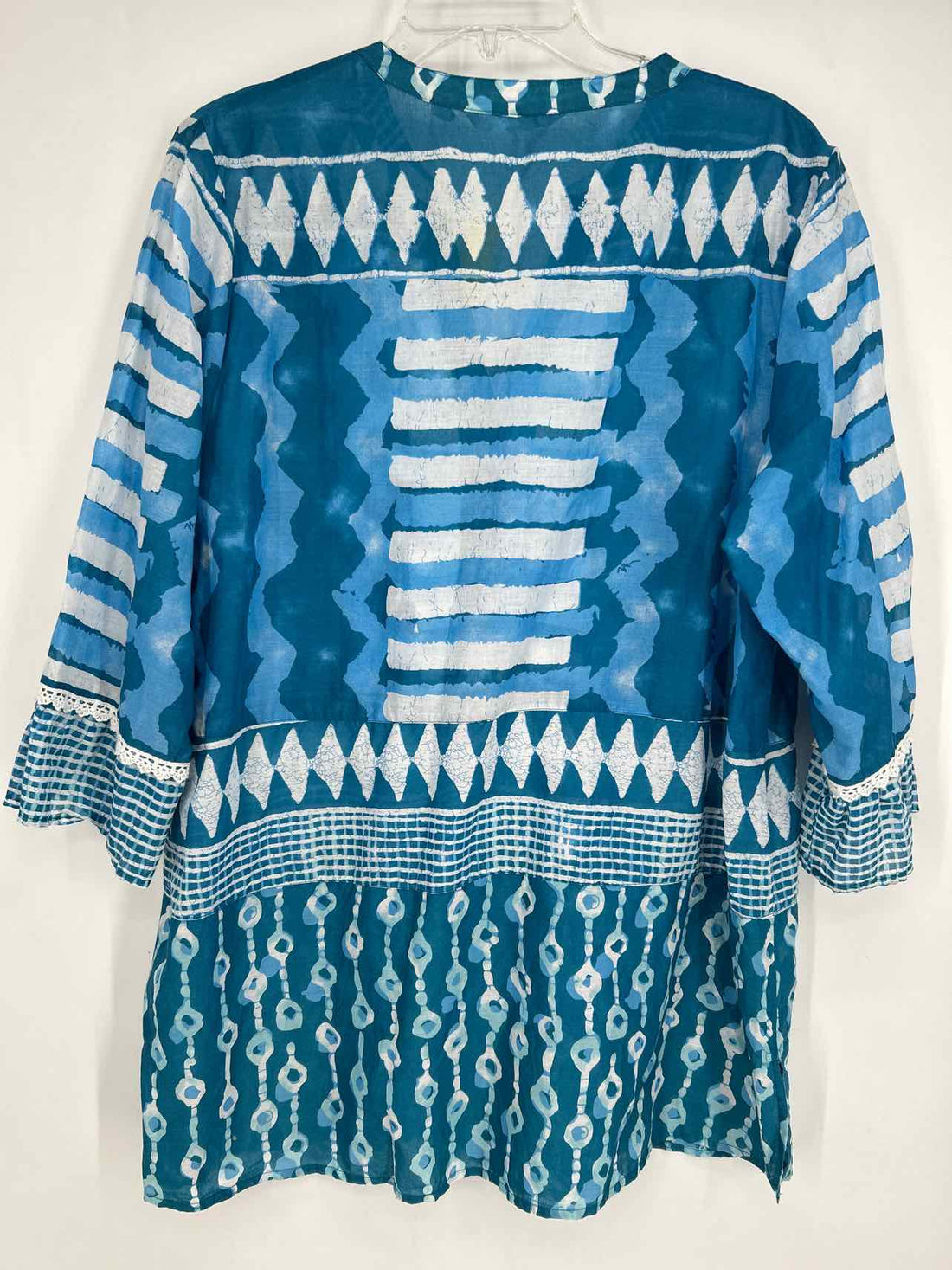 Soft Surroundings Size 1X Blue & White Print Top/Blouse