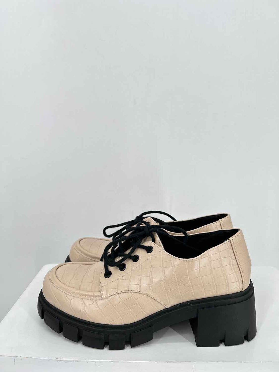 Dirty Laundry Women Size 9 Tan New Loafers