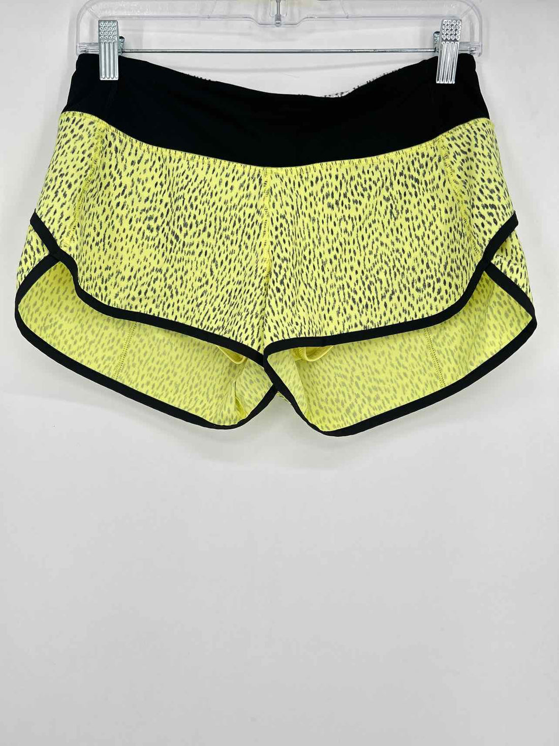 Lululemon Size 4 Black & Yellow Active Shorts