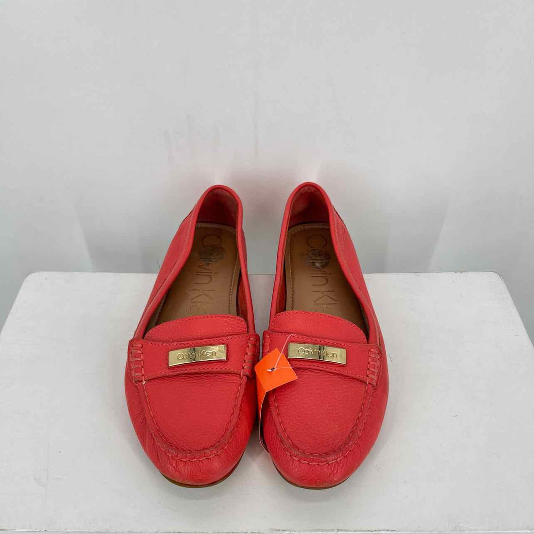 Calvin Klein Women Size 9 Coral Loafers