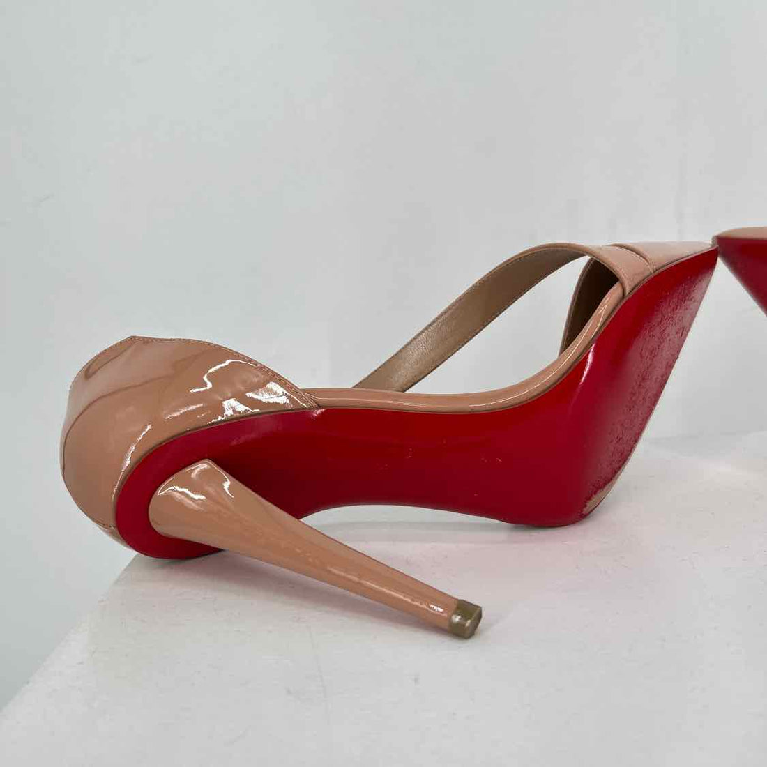 Christian Louboutin D'Orsay Pumps Women Size 38 Nude Patent Leather LUXURY