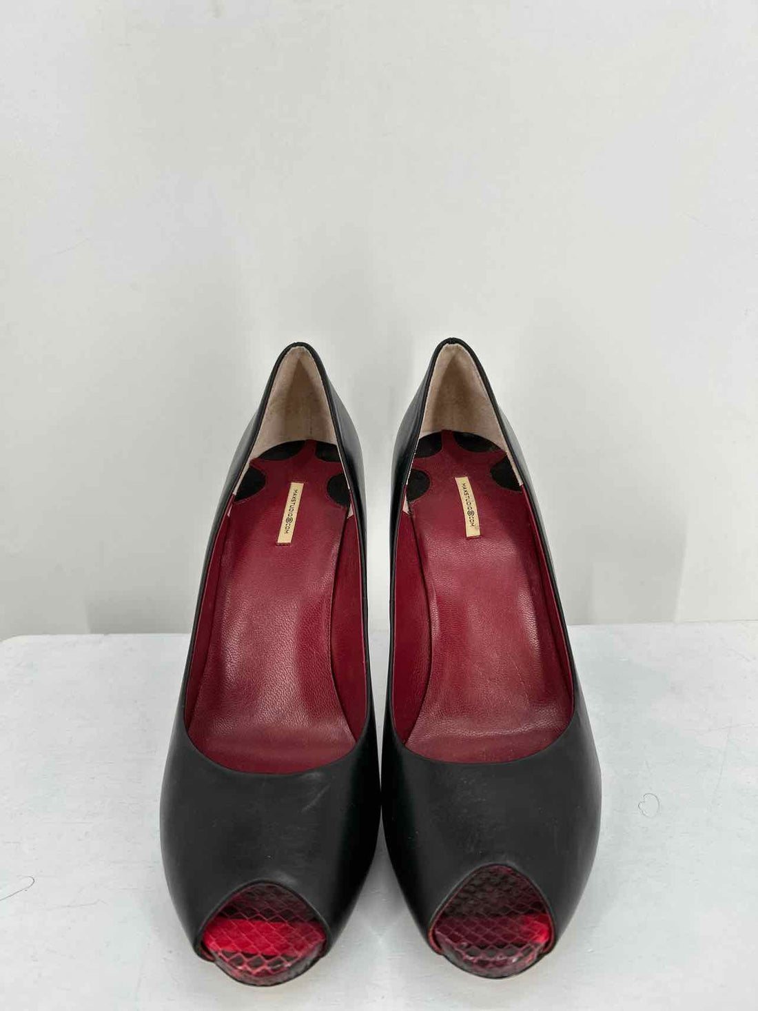 Max Studio Women Size 8 Black & Red Python Heels