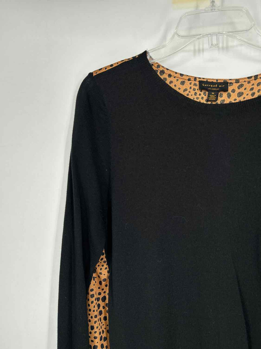 Current Air Size M Black Long Sleeve