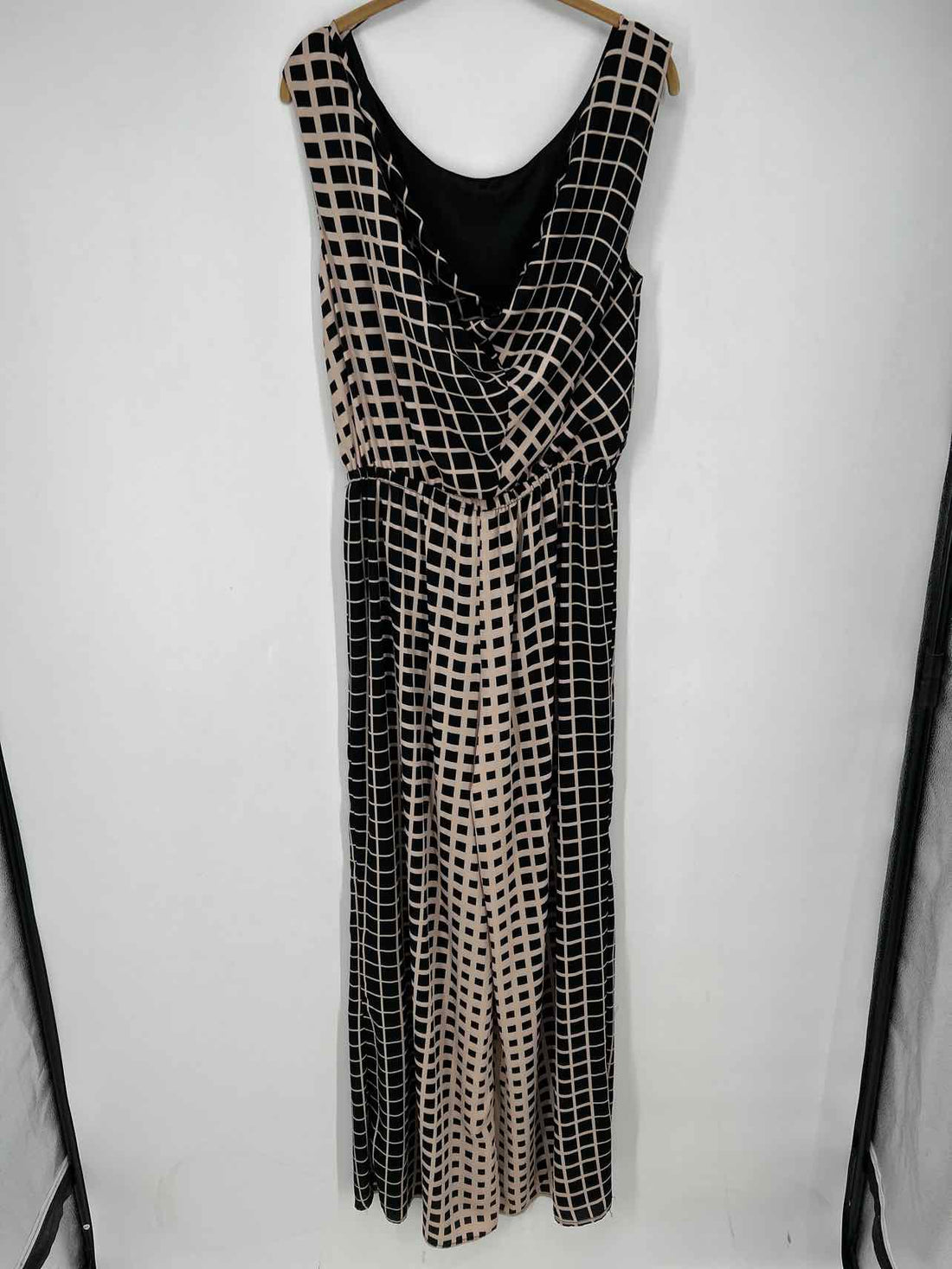 Gibson Latimer Size M Black & Beige Sleeveless Jumpsuit