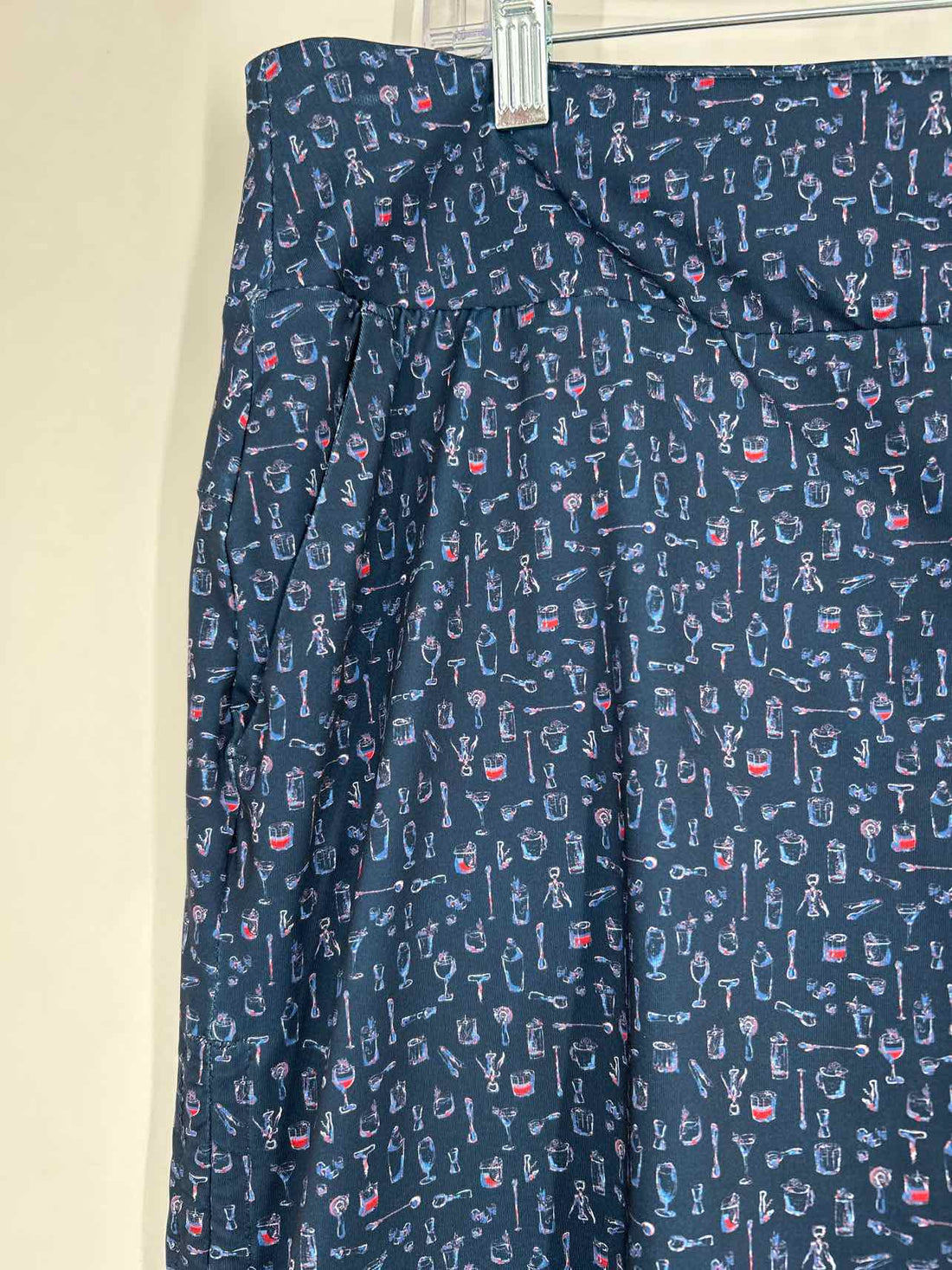 Greg Norman Size L Navy Print Active Skorts