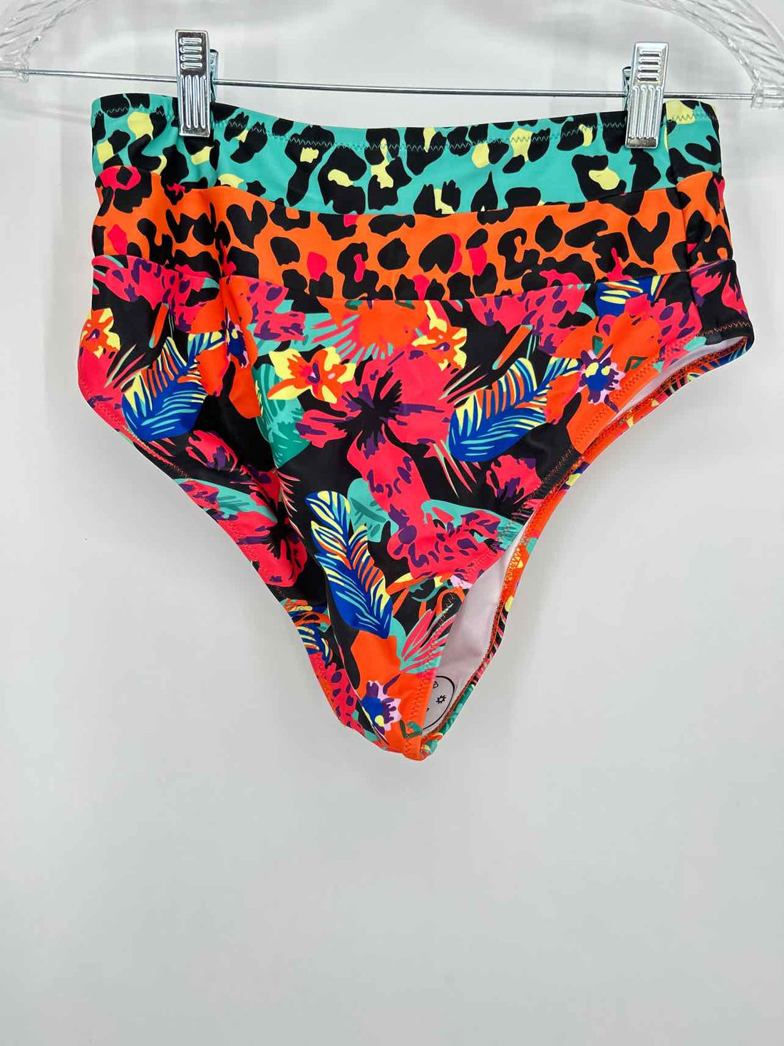 Hilinker Size M Orange & Black Print NWT Swimsuit 2 Piece