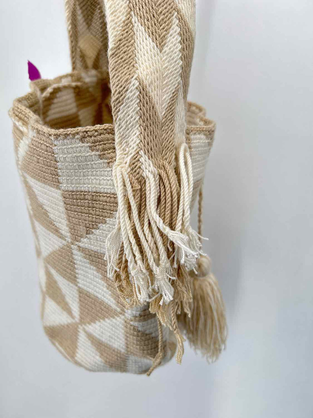 Wayuu mochila Cream & Beige Woven Bucket