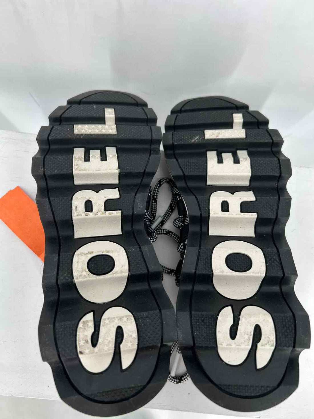 Sorel Women Size 6.5 Black & White Sneakers