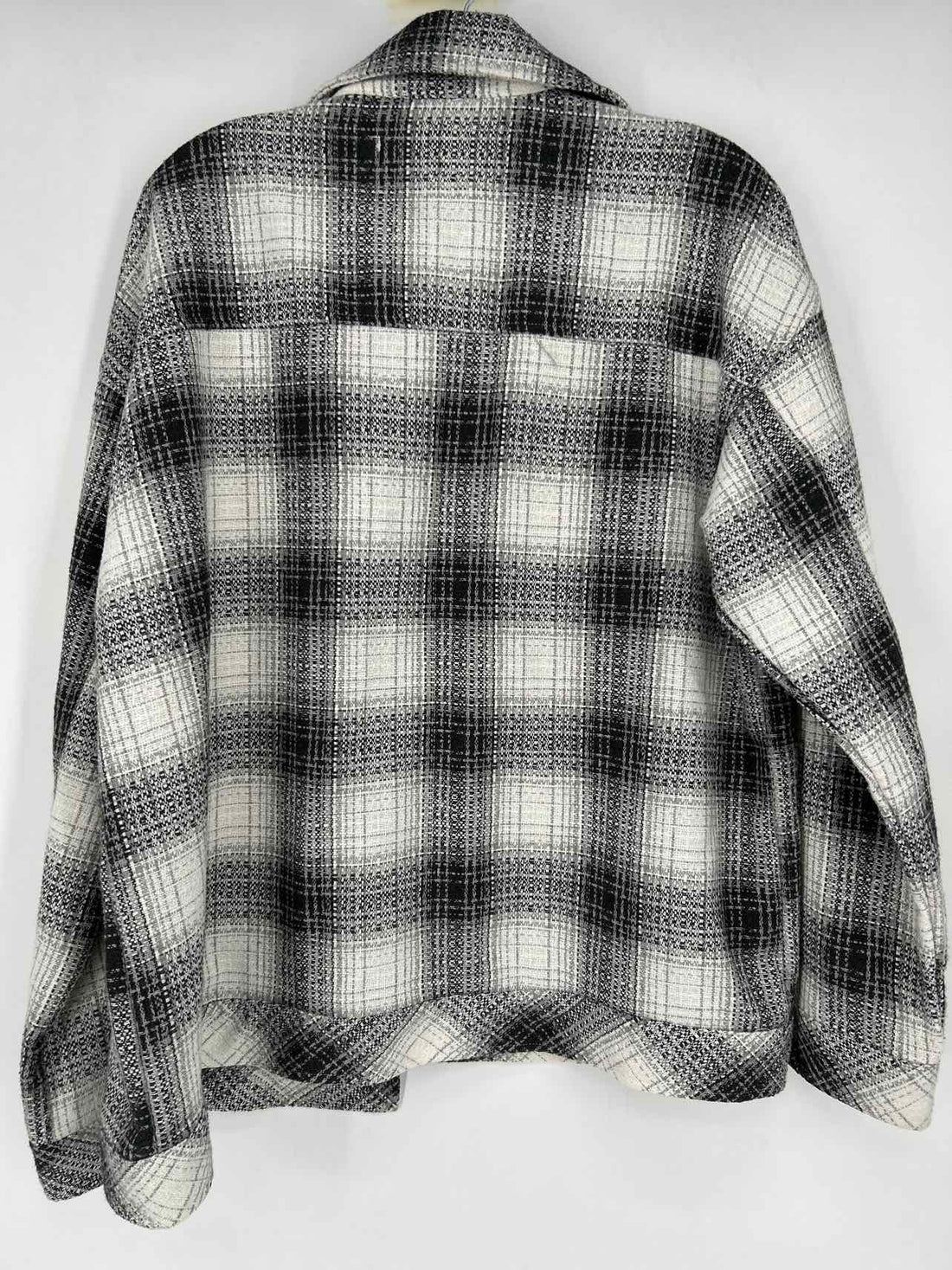 Boston Traders Size L White & Gray Plaid Shacket