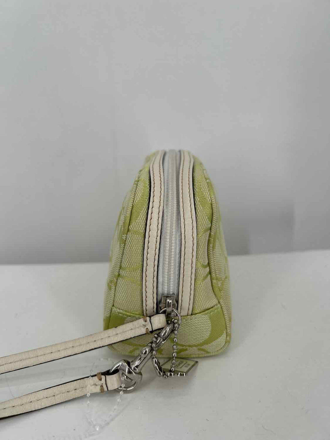 Coach Green Canvas Pre Owned Pouch