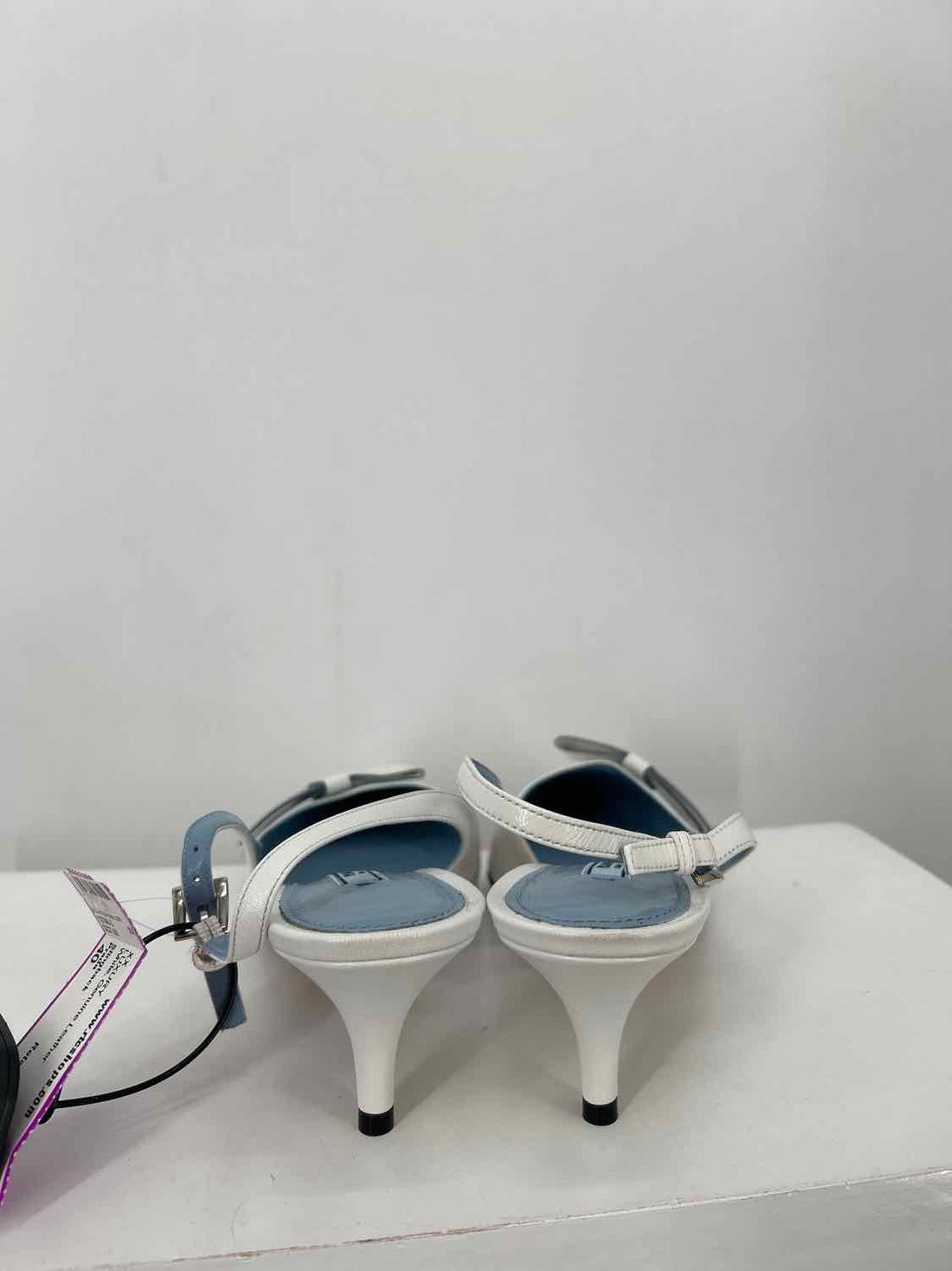 Prada Women Size 40 White Genuine Leather LUXURY