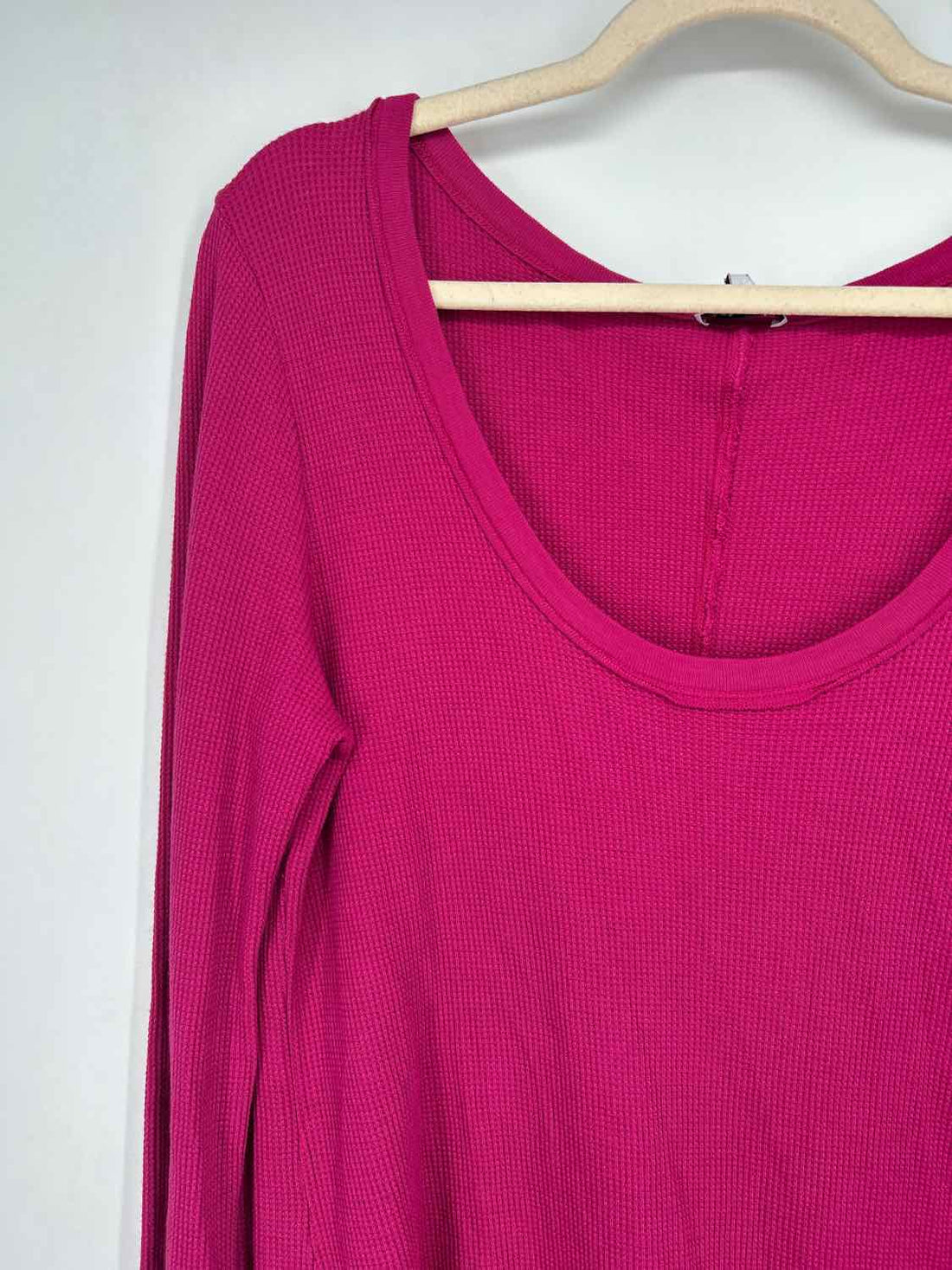 Splendid Size XL Magenta Long Sleeve