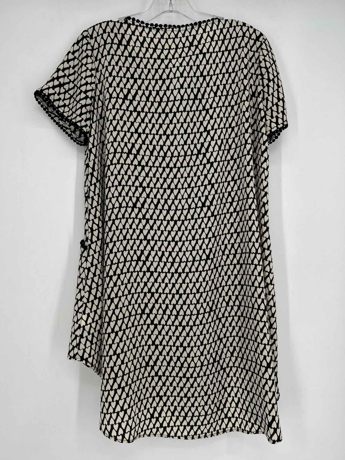 Uncle Frank Size S Cream & Black Dress