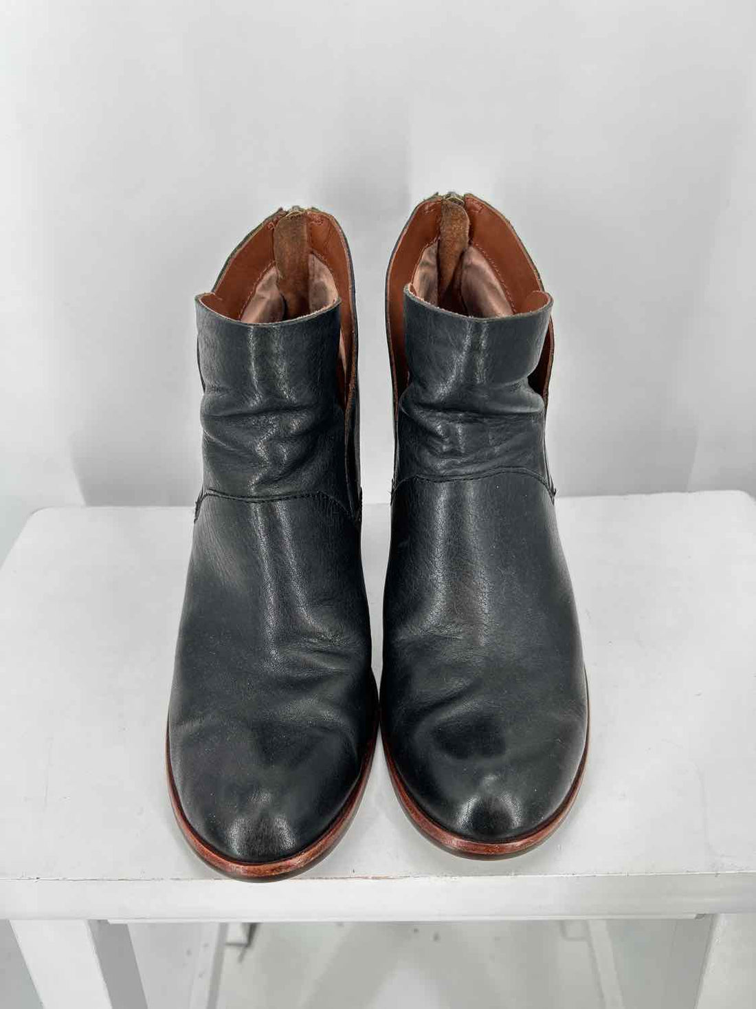 Kork Ease Women Size 8.5 Black Ankle Boot