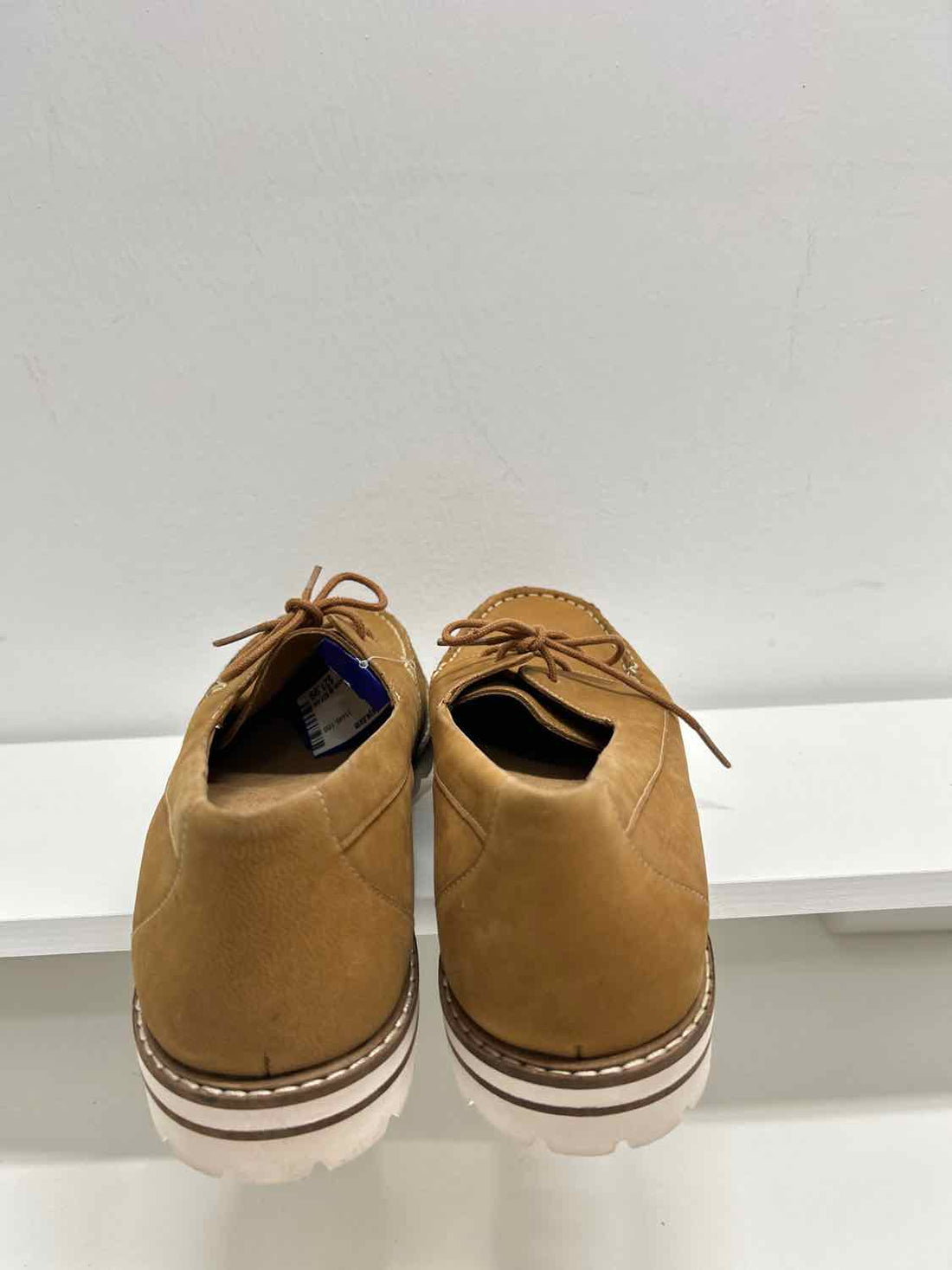 Trotters Women Size 8.5 Tan Loafers