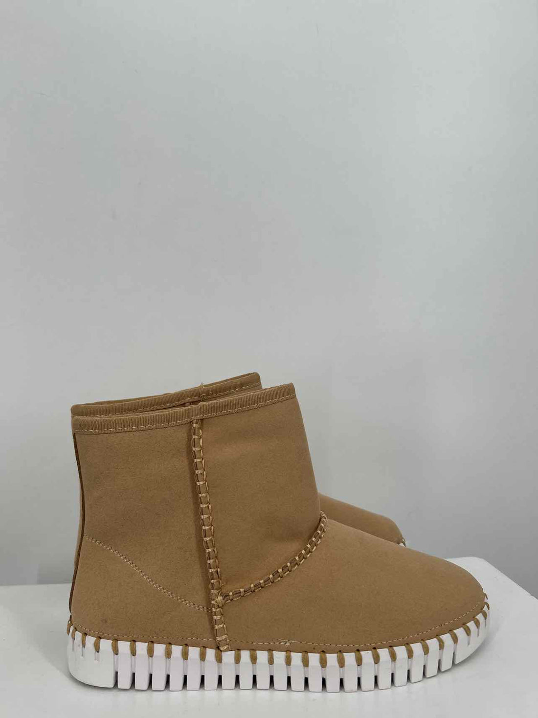 Ilse Jacobsen Women Size 39 Camel Ankle Boot