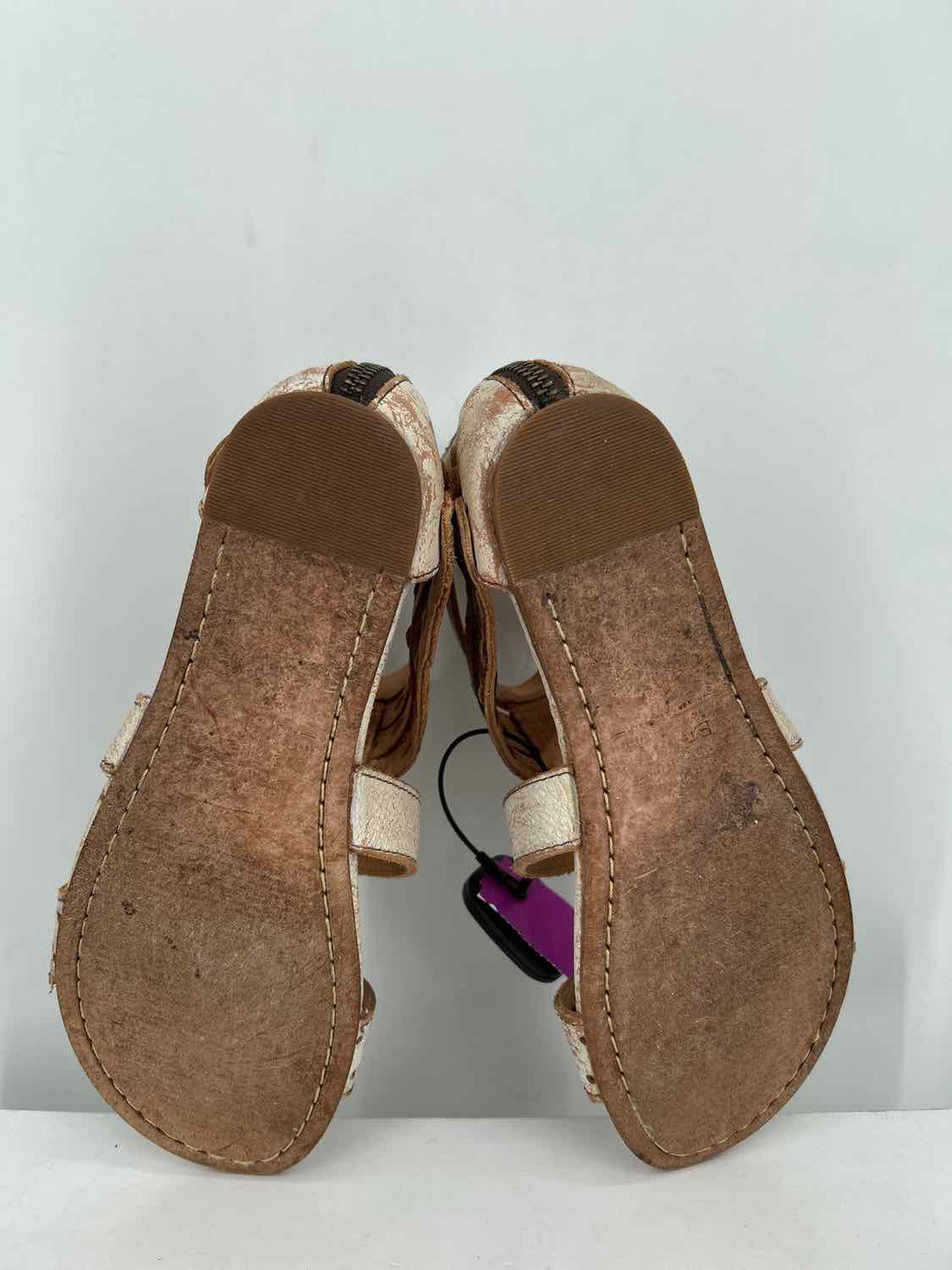 Bedstu Women Size 7 Off White Genuine Leather Sandals