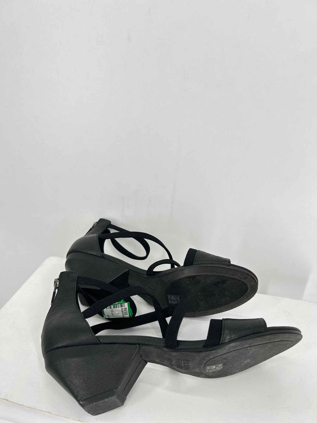 Eileen Fisher Women Size 9 Black Sandals