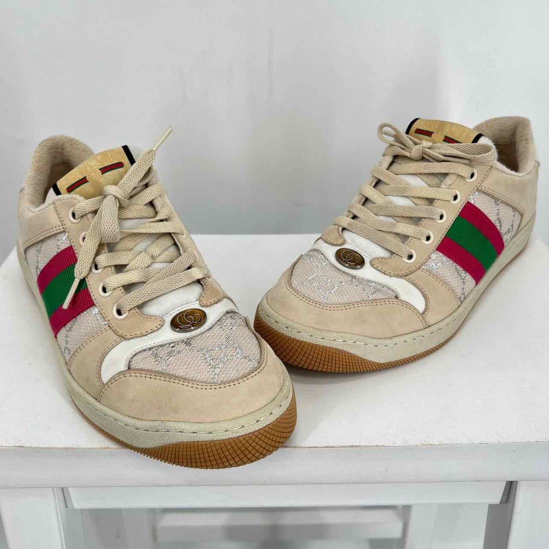 Gucci Women Size 39.5 Beige Like New Sneakers