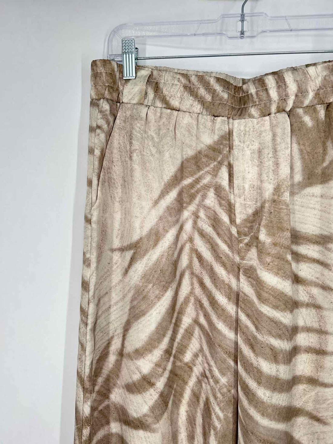 Dress Forum L Beige Print New Boutique Pants